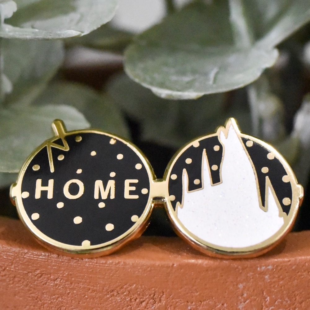 Harry Potter Hogwarts Enamel Pin HP